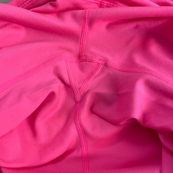 GAP Fit Neon Pink Capri Tights - Picture 6 of 11